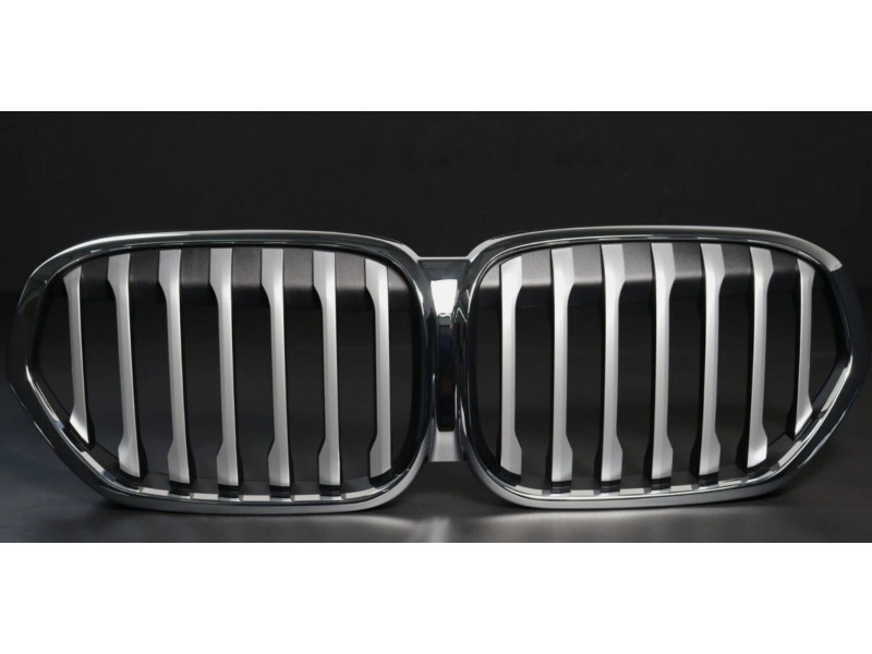 Решітка радіатора (чорна з сірими ребрами) BMW X1 F48 2019-2022 FPS 51138493451