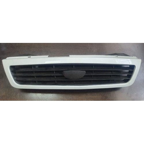 Решітка радіатора Daewoo Nexia 95-08 FPS 96209251 (Китай)