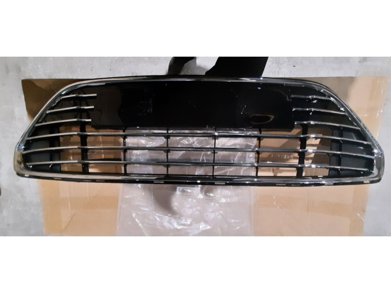 Решітка радіатора Ford Mondeo 4 10-14 хром ребра і рамка (Китай) 1724261
