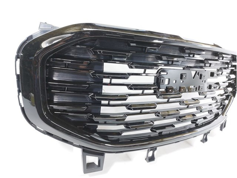 Решітка радіатора GMC Terrain 17- (Тайвань) чорна хром 84236083