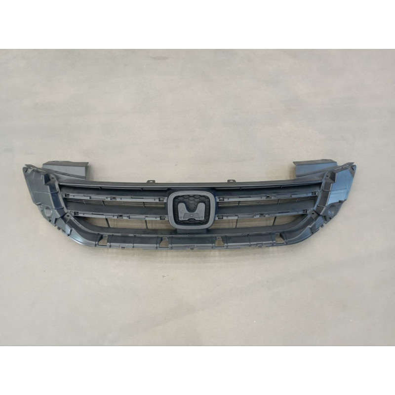 Решітка радіатора Honda Accord 9 13-15 (LKQ) USA версія, SEDAN 71121T2FA01