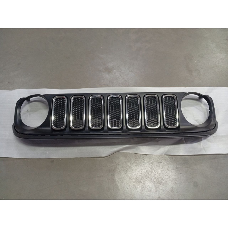 Решітка радіатора (комплект) Jeep Renegade 2015-2019 Тайвань 5XB16SZ0AA, 5XB15LXHAA