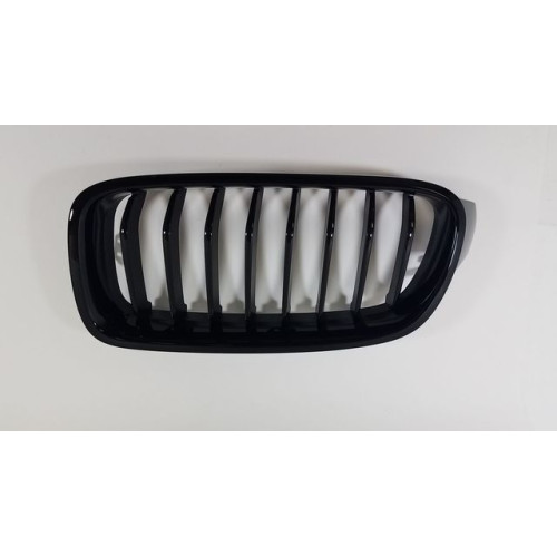 Решітка радіатора ліва BMW 3 F30 Sport 2012-2015 (Тайвань) чорний глянець 51117464493