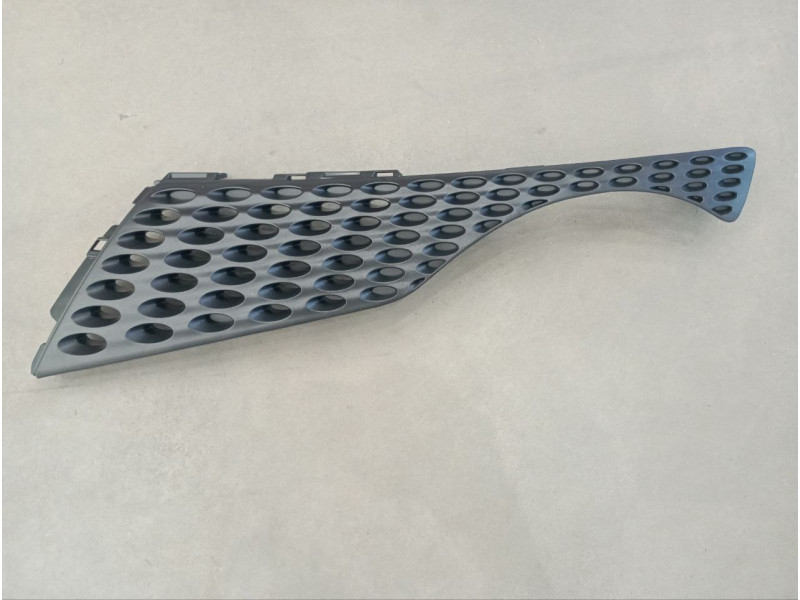 Решітка радіатора ліва Nissan Juke 10-15 LKQ 620751KA6A