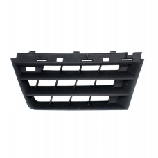 Решітка радіатора ліва Renault Scenic 03-06 (Тайвань) 7701474779