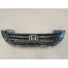 Решітка радіатора (матова без молдингів) Honda Accord 9 13-15 седан (FPS)