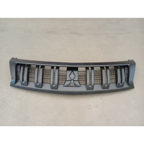 Решітка радіатора Mitsubishi L200 2015-2018 (Тайвань) 7450A885