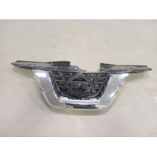 Решітка радіатора Nissan Juke 15-19 середня (TW) 62072BV80A 