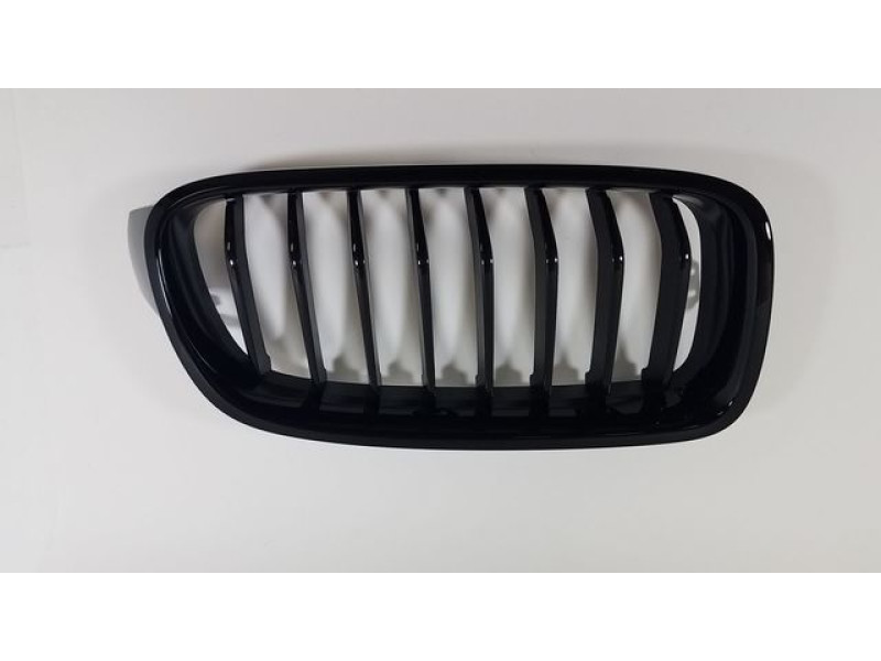 Решітка радіатора права BMW 3 F30 Sport 12-15 (Тайвань) чорний глянець 51117464494