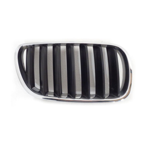 Решітка радіатора права BMW X3 E83 2007-2010 (Тайвань) з хром. молд. 51113420088