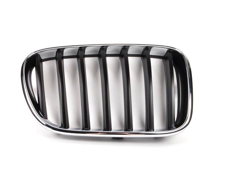 Решітка радіатора права BMW X3 F25 10-14 (Тайвань) хром / чорна 51117210726