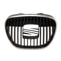 Решітка радіатора Seat Ibiza / Cordoba 02-09 хром рамка (FPS) 6L0853651E739