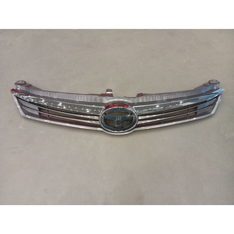 Решітка радіатора Toyota Camry XV55 14-17 EUR (Тайвань) хром молдинг 5310106830