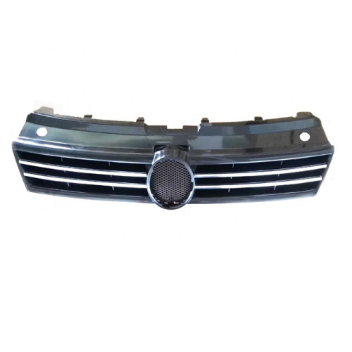 Решітка радіатора VW Polo седан Polo 5 2009-2015 (два хром молдинга) FPS 6RU853653
