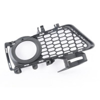 Решітка переднього бампера права BMW 3 F30 M-Sport 12-15 (Тайвань) з отвором 51118062632