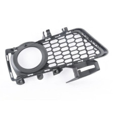 Решітка переднього бампера права BMW 3 F30 M-Sport 12-15 (Тайвань) з отвором 51118062632