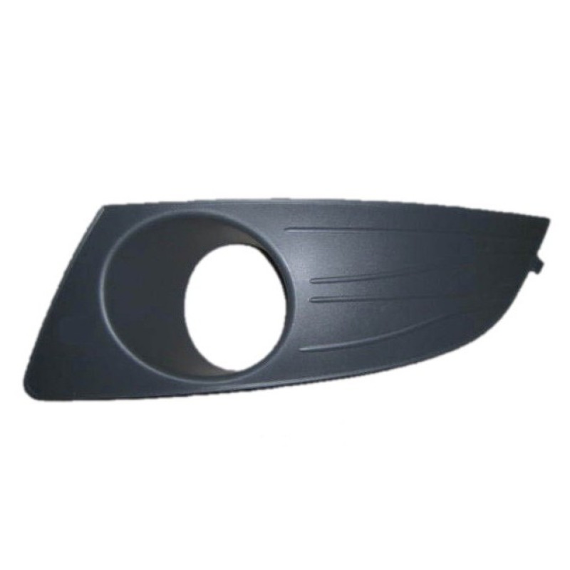 Решітка переднього бампера ліва Renault Logan 09-13 (Тайвань) з отвором 8200838547