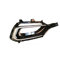 Решітка переднього бампера права Hyundai Santa Fe 3 16-18 (Тайвань) з отвором, чорний глянець 865624Z520