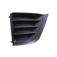 Решітка переднього бампера права Toyota Corolla E18 13-16 Європа (Тайвань) без отв., чорна 8148102430