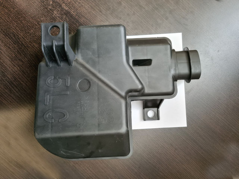 Резонатор повітряного фільтра Honda CR-V 2015-2017 (Тайвань) 17230-5LC-A00