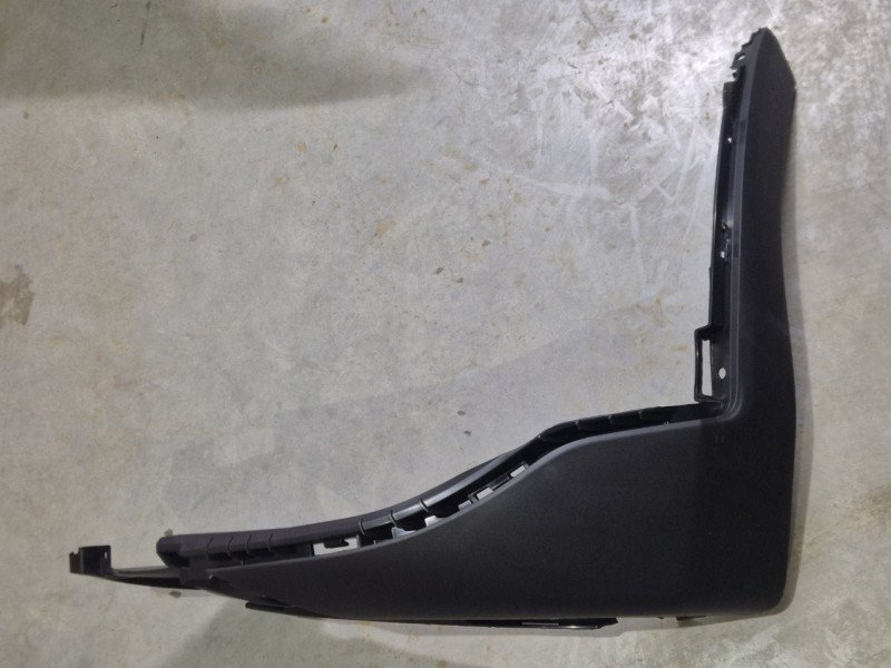 Розширювач бампера передній лівий Kia Sorento UM 2018- (Тайвань) чорний матовий 86585C6500