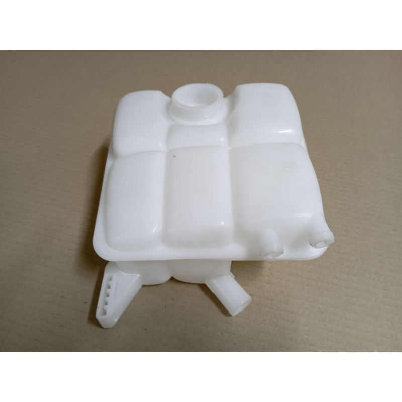 Розширювальний бачок двигуна Ford Focus 3 2011-2018 KALE CV6Z8A080A, 1717053