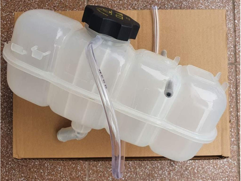 Розширювальний бачок радіатора Jeep Cherokee KL 2.0 2019- Тайвань 68251840AC