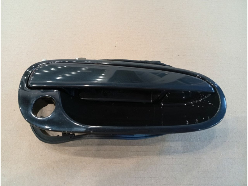 Ручка дверей передня права зовнішня Hyundai Matrix 2001-2010 (Китай)