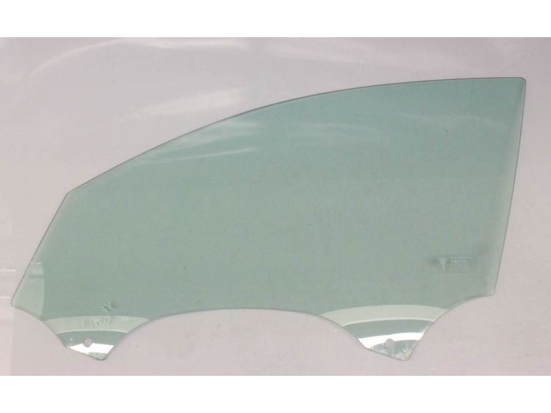 Скло дверне переднє ліве Audi A6 С7 11-18 (XYG) 4G0845201