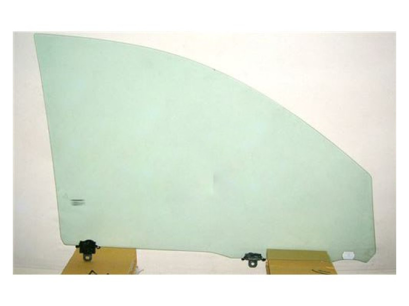 Скло дверне переднє ліве Toyota Yaris 99-06 XYG