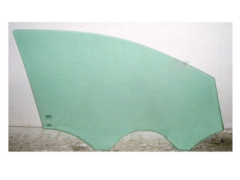 Скло дверне переднє ліве VW Polo 09 - хетчбек (XYG)