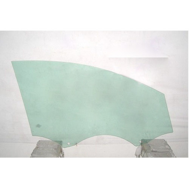 Скло дверне переднє праве Audi Q7 06-15 (XYG)