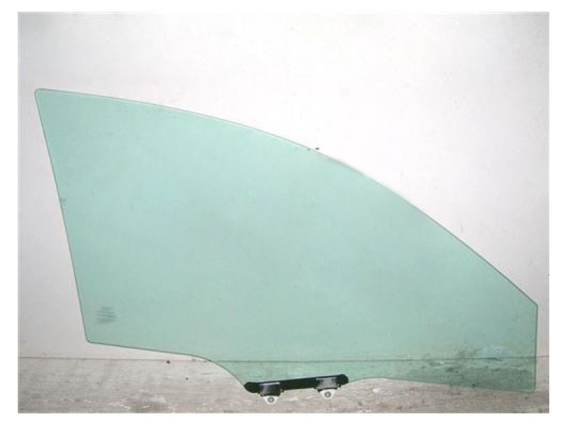 Скло дверне переднє праве Honda CR-V 3 06-12 (XYG)