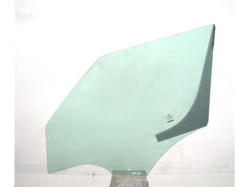 Скло дверне переднє праве Skoda Roomster 07-15 (XYG)
