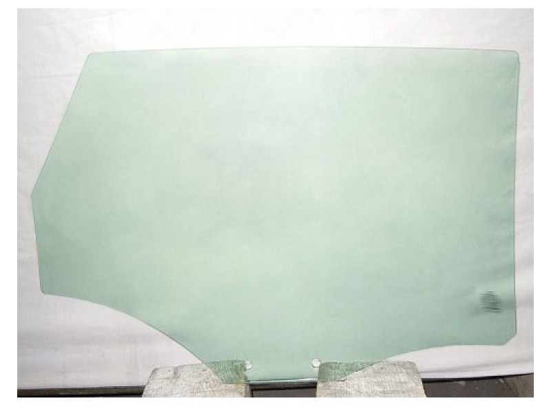 Скло дверне заднє ліве Audi A3 12-20 хетчбек 5 дв. (Sekurit)