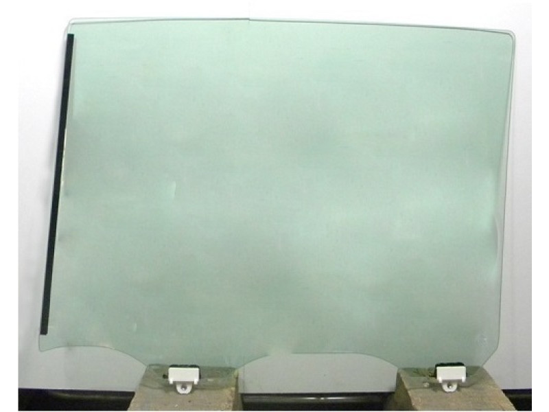 Скло дверне заднє ліве Infiniti QX56 / QX80 10 - XYG