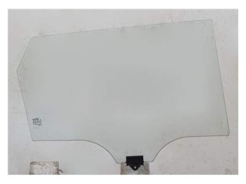 Скло дверне заднє ліве Kia Soul 3 18- (XYG)