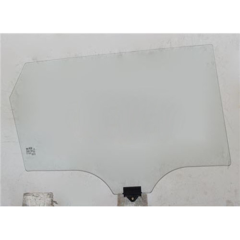 Скло дверне заднє ліве Kia Soul 3 18- (XYG)