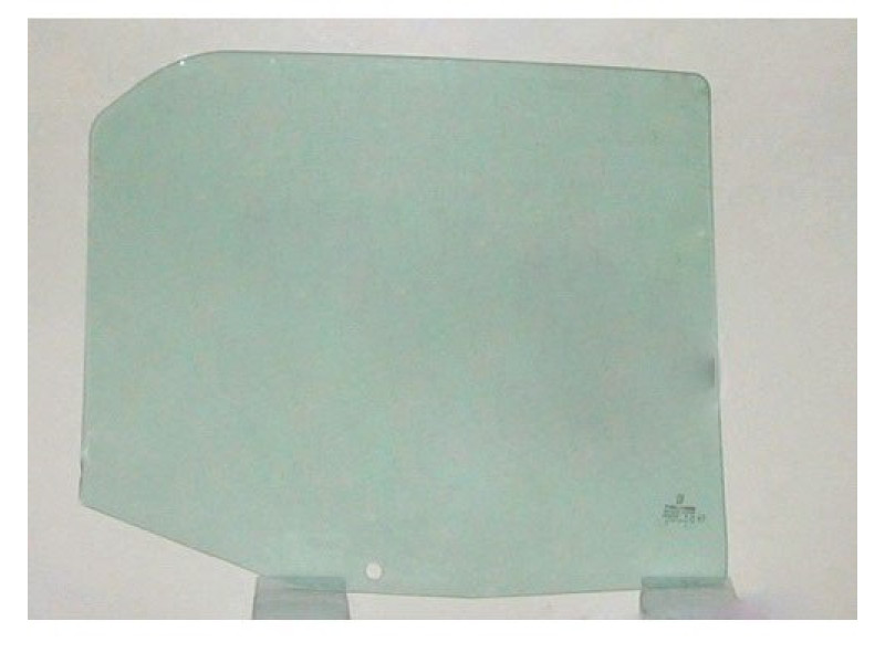 Скло дверне заднє ліве Peugeot 605 89-99 XYG