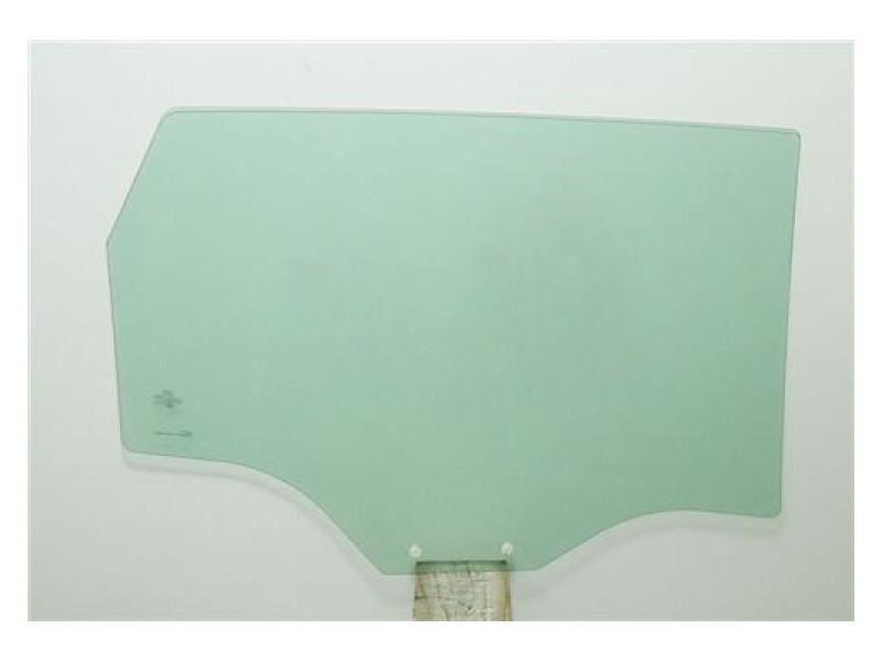 Скло дверне заднє ліве Skoda Karoq 17- (XYG)