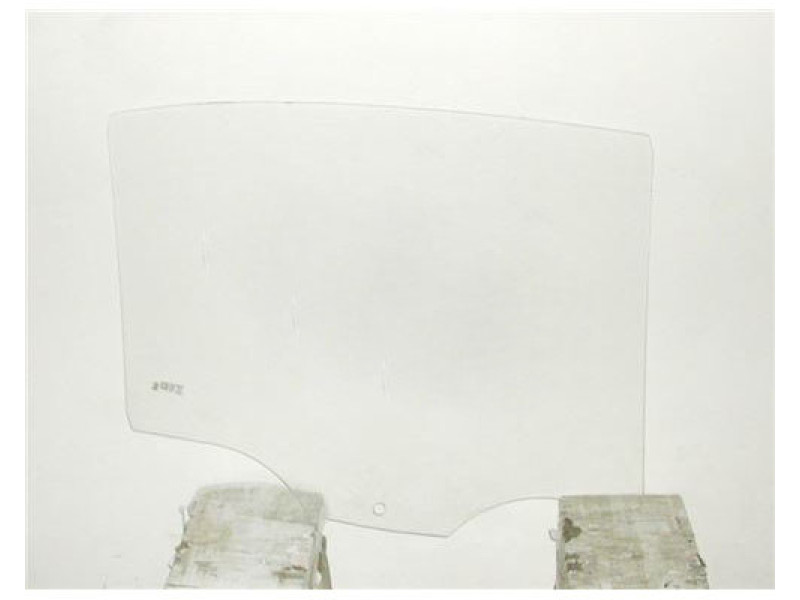 Скло дверне заднє ліве Skoda Octavia A5 2005-2012