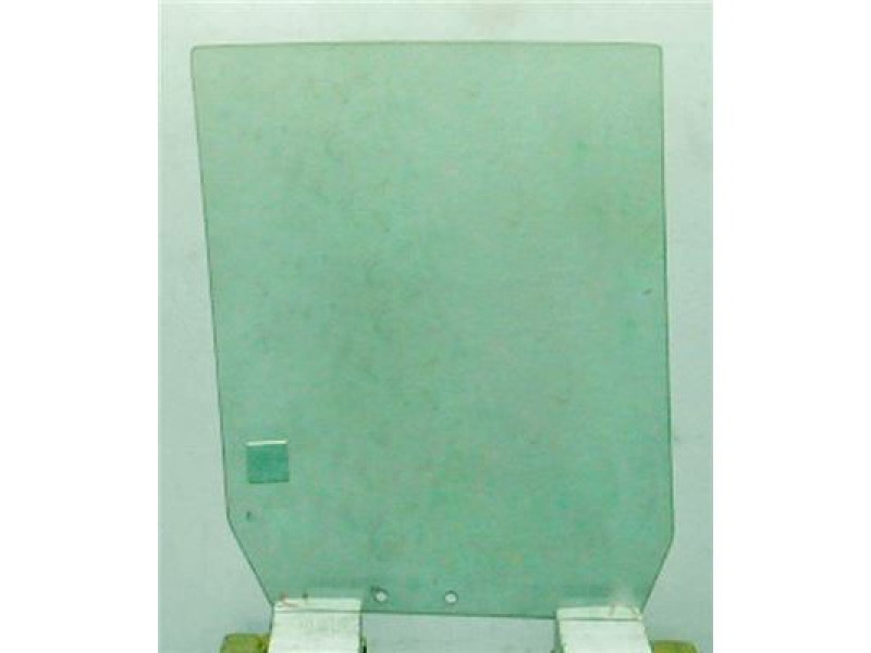 Скло дверне заднє ліве Suzuki Vitara Grand 1998-2005