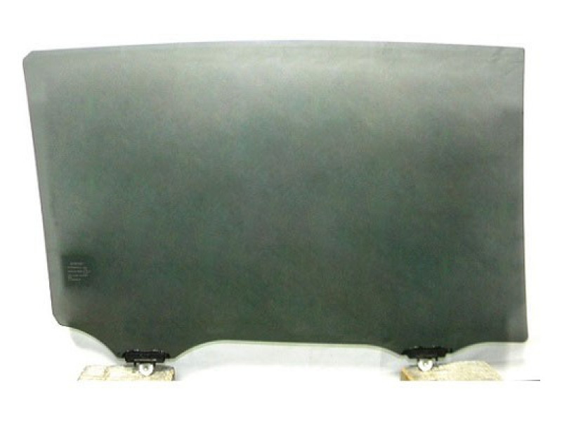 Скло дверне заднє ліве Toyota Highlander 13-19 (XYG)