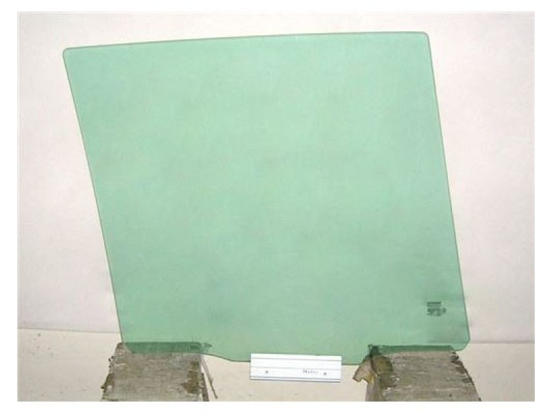 Скло дверне заднє ліве Volvo XC90 02-14 (Sekurit)