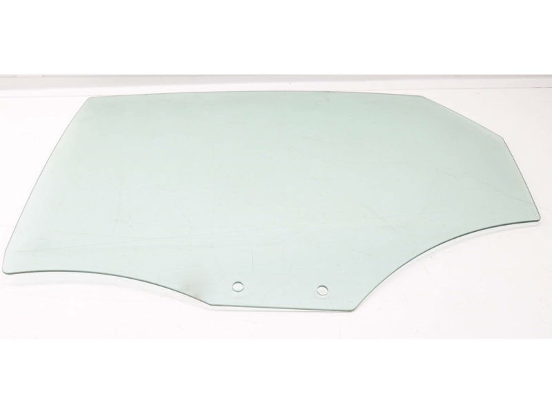 Скло дверне заднє праве Audi A6 С7 11-18 (XYG) 4G5845206