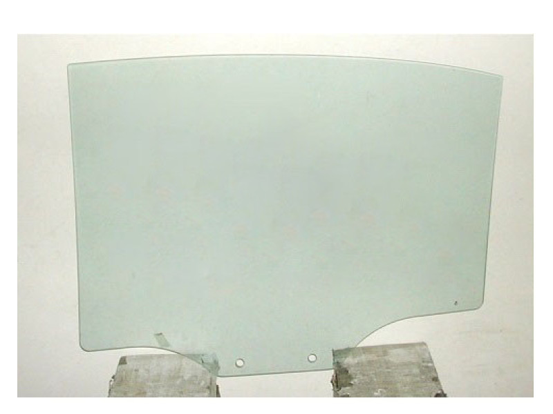 Скло дверне заднє праве Kia Rio 06-11 Sekurit