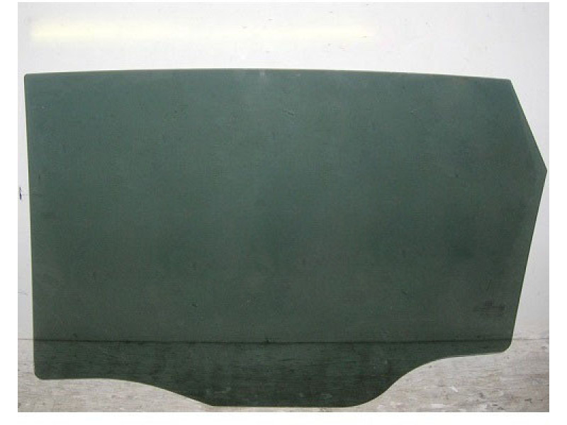 Скло дверне заднє праве Kia Sorento 2 10-15 (XYG)