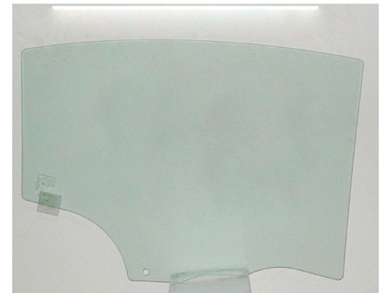 Скло дверне заднє праве Mazda 3 BK 03-09 седан (XYG)