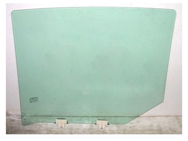 Скло дверне заднє праве Renault Megane 3 хетчбек 09-15 (XYG)