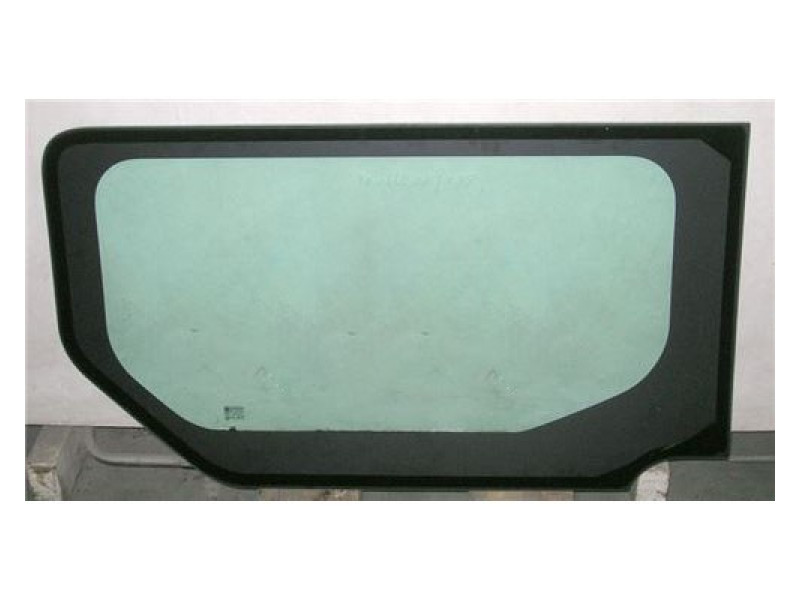 Скло бокове дверне праве Opel Vivaro, Renault Trafic 01-13 (Pilkington)